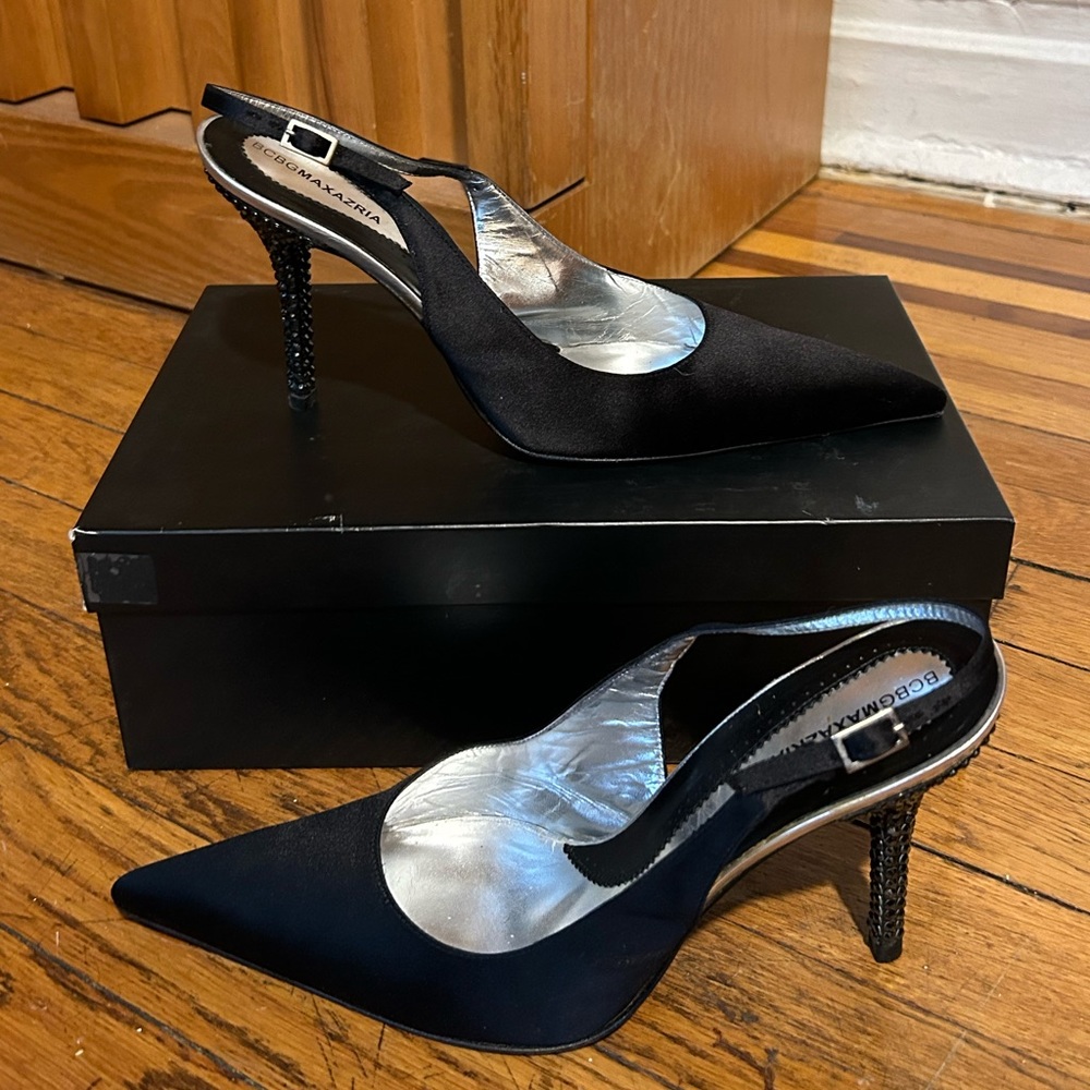 BCBGMAXAZRIA satin sling back heels - Picture 2 of 5
